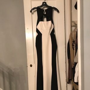 BCBG GOWN - Bethany Dress